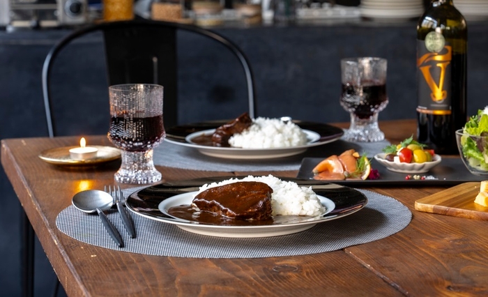 柿安プレミアム 牛ほほ肉カレーイメージ