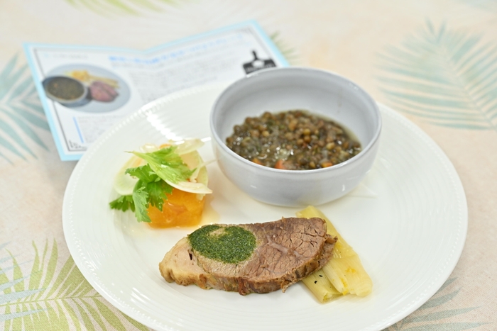 糖質と脂質両方きをつけようプレート　写真提供：TOKYO HEADLINE（撮影・蔦野裕）