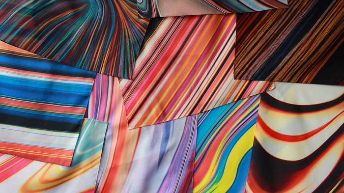 「GALART CALART/柄とカラー」を見つける楽しみ