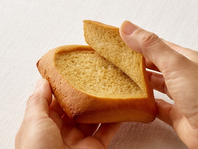 具材を挟みやすい切れ目入り