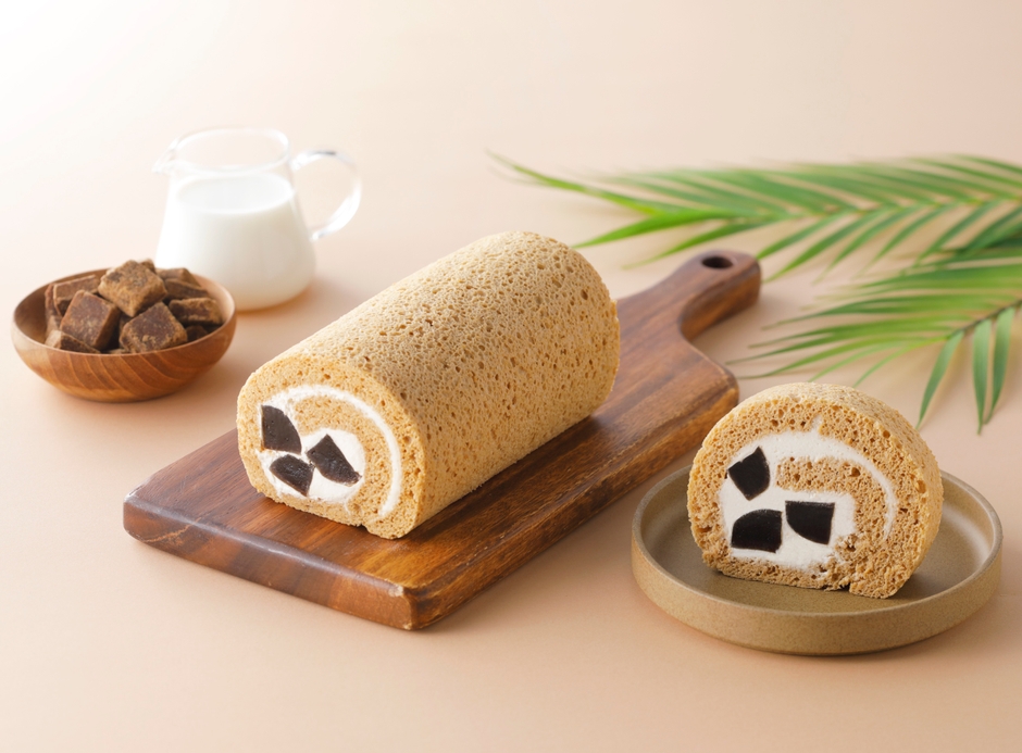 黒糖ミルクロールケーキ 