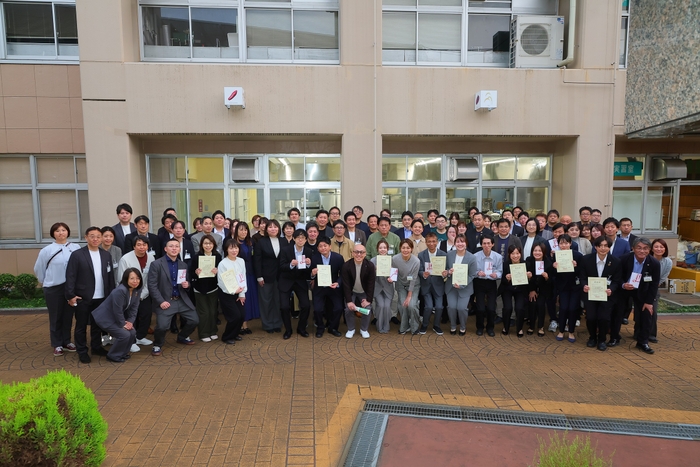 「第20回料理コンテスト～支店対抗！ ご当地自慢Championship～」参加者集合写真