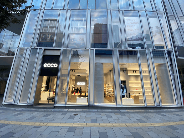 246号沿いAoビル1F