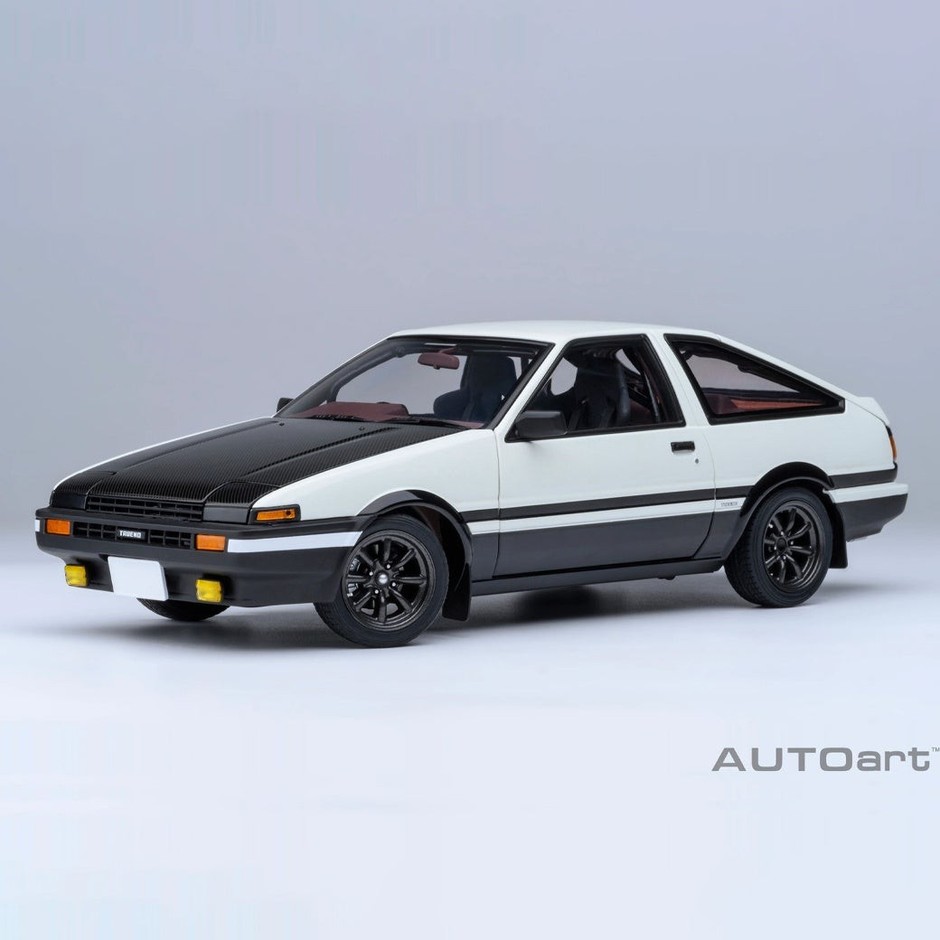 1/18スケール トヨタ スプリンター トレノ (AE86) 「頭文字D」(C)しげの秀一/講談社