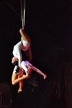 命綱のないアクロバット