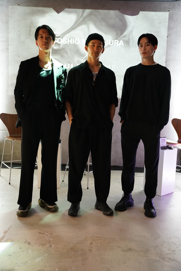 モデル/役者 龍 RYU氏(中央)