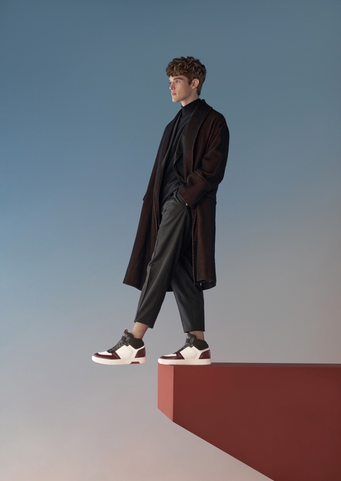 2021Fall Winter コレクション ルック2