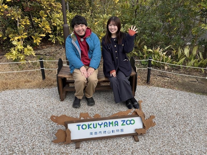 左から：野崎浩貴（動物園マスター）・野村舞（HOMEアナウンサー）