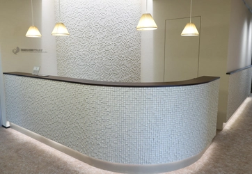 元阪神・桧山進次郎氏＆東留伽によるスペシャルトークショー開催！阪急高槻市駅徒歩1分の立地に「高槻整形外科・再生医療クリニック」が 5月7日（木）新規開院