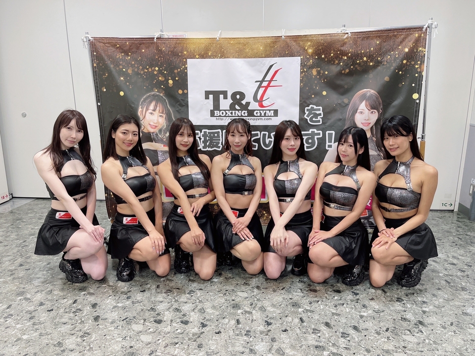 7/22 横断幕とETICKET GIRLS(仮)#3