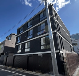 全戸ウルトラファインバブル導入。
地下メゾネットでは大画面シアターが楽しめる
賃貸マンション『LEGALAND桜新町ANNEX』 竣工