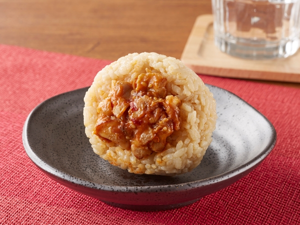 おにぎり ヤンニョムチキン画像(画像はイメージです。)