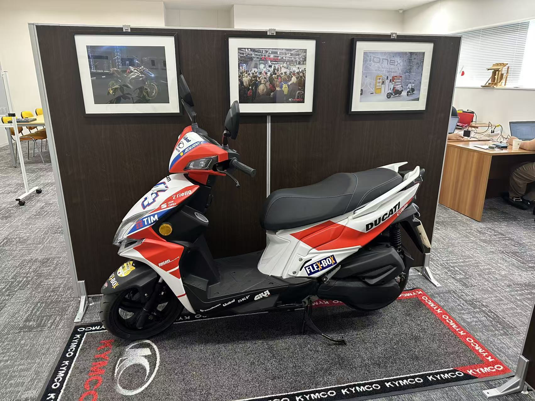 サービスセンターの事務所