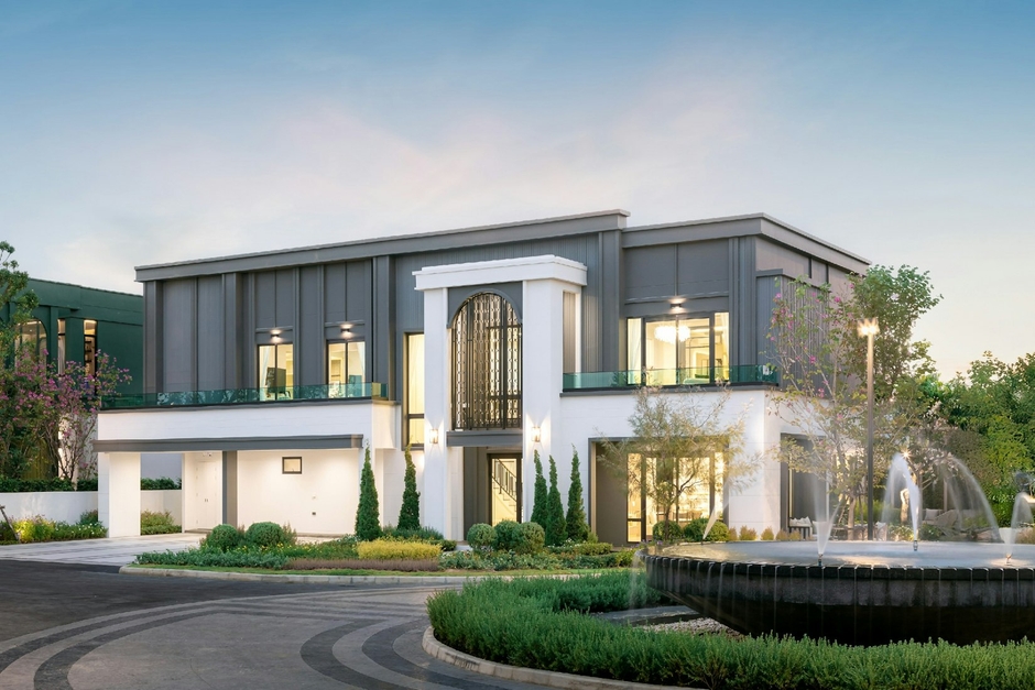 今回参画するノンタブリ県の分譲戸建て現地モデルハウス(外観)