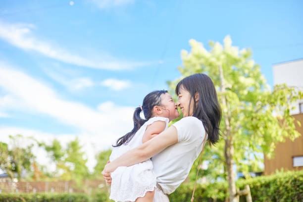 抱っこのたびに腰まわりが気になる…
子育て中の負担を減らす「身体の使い方」