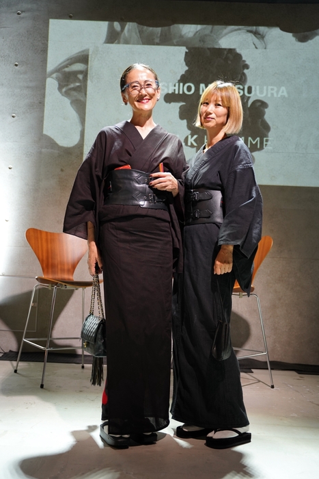 着物屋 KAPUKI 店主 腰塚 玲子氏(左)