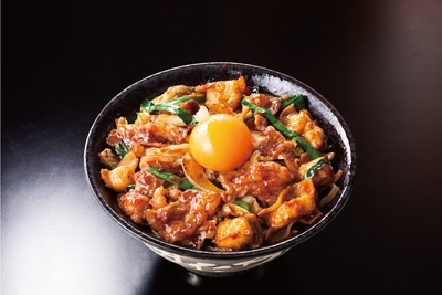 大とろホルモン焼肉丼 880円(税込)