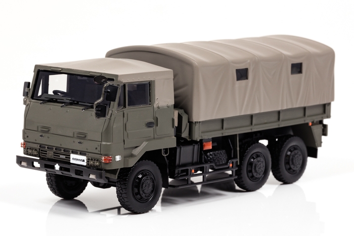 73式大型トラック 幌付:左前