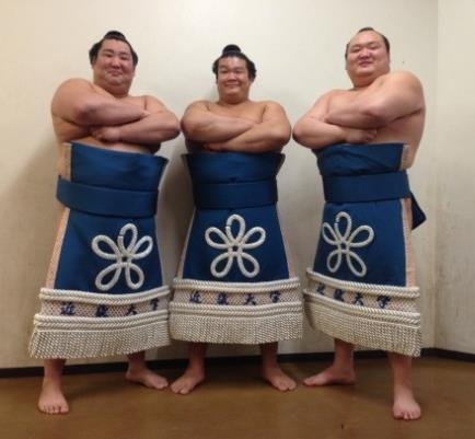 德勝龍関(左)誉富士関(中央)宝富士関(右)