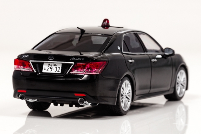 1/43 トヨタ クラウン アスリート 2017 警視庁高速道路交通警察隊車両(覆面):右後