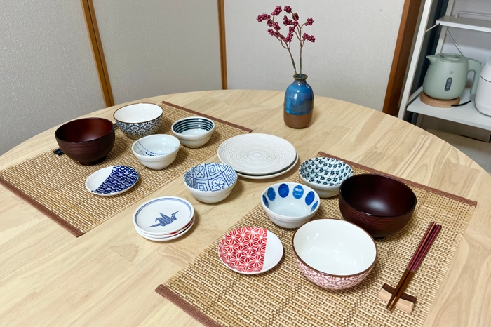 バリエーション豊かな食器類