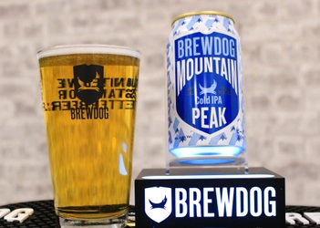 英国№1クラフトビールブランドBREWDOGとリカーマウンテンのコラボ新商品第2弾！「BREWDOG MOUNTAIN PEAK COLD IPA」新発売！