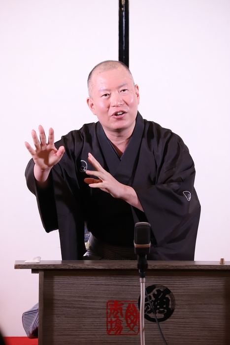 旭堂南湖(講談) 撮影:宮岡里英