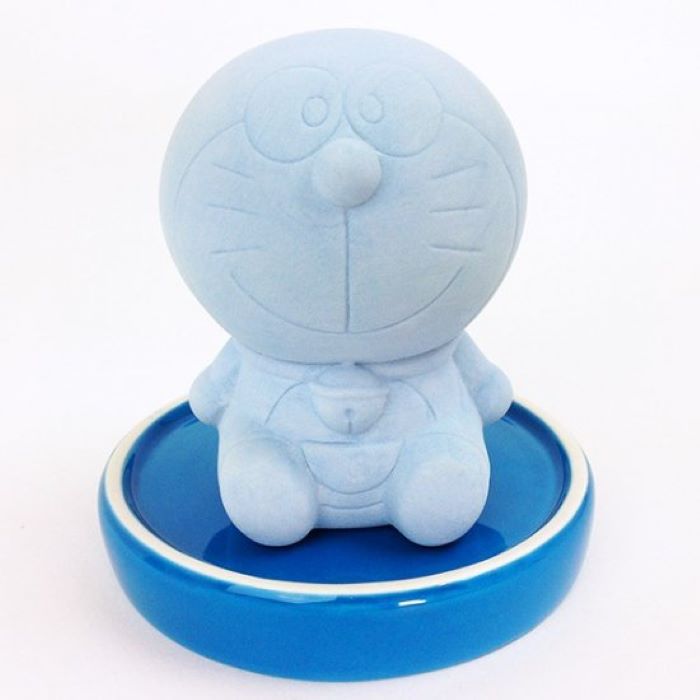 もう、一年中しっとり、はブームではなく鉄板ですよね♫ドラえもんの素焼き加湿器でお部屋に潤いを♪インテリアにもなるエコグッズ