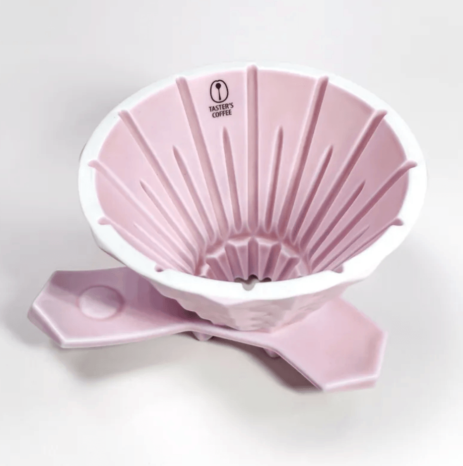 Jake Hu氏が独自に設計した抽出ドリッパー「CT62シリーズ」をはじめとする革新的なプロ向け器具