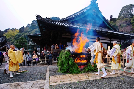 京都・柳谷観音、江戸時代から続く厄除け・招福祈願の伝統行事 「眼の厄除け 開眼大護摩供」2月17日開催へ