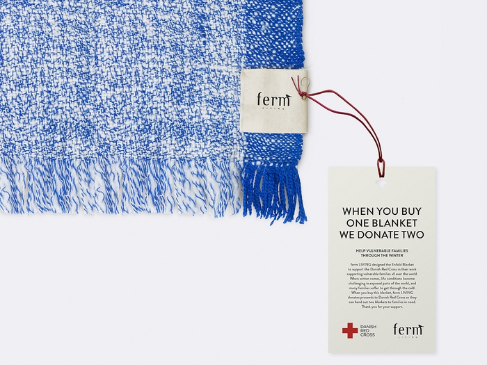 ファームリビング 赤十字ブランケット 2