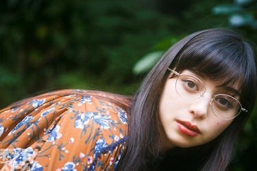 話題のメガネグラビア「ビジョメガネ」 第5弾は女優・モデルとして圧倒的な存在感を放つ 中条あやみが登場！ 電子雑誌『デジモノステーション』 2018年1月号 11月25日（土）発売