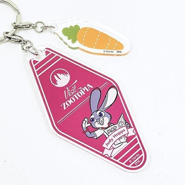 ディズニーの人気作品ズートピアのアクリルキーホルダー
