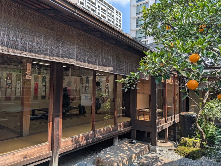 しまだいギャラリー中庭