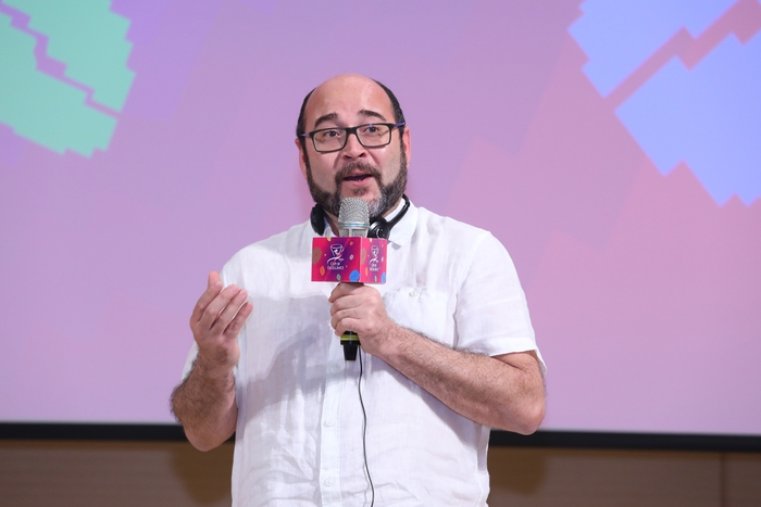 COE国際審査員長Luis Rodriguez氏