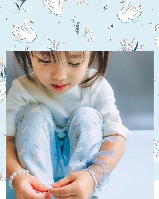 ＜Swan＞季節の訪れとともに、 北の国からやってくる渡り鳥。 毎年、帰ってくるのは、同じ場所。 安心して帰れる場所があるから、 冒険はできるのかもしれない。 いってらっしゃい。 あなたのホームはここにあります。