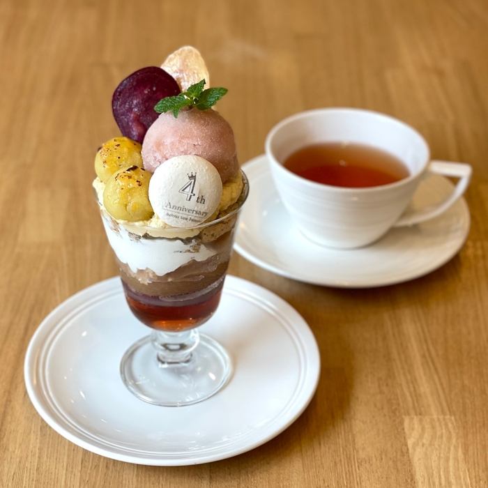 4周年記念パフェ(1)