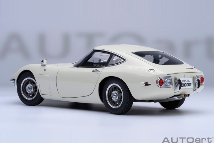 オートアート社製トヨタ 2000GT 1967