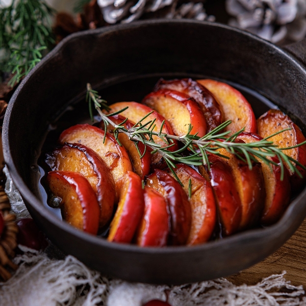 リンゴのキャラメリーゼ煮 ローズマリー