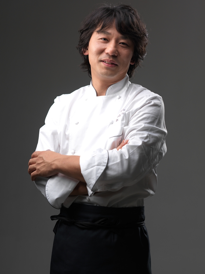 パティシエ 青木 定治 氏