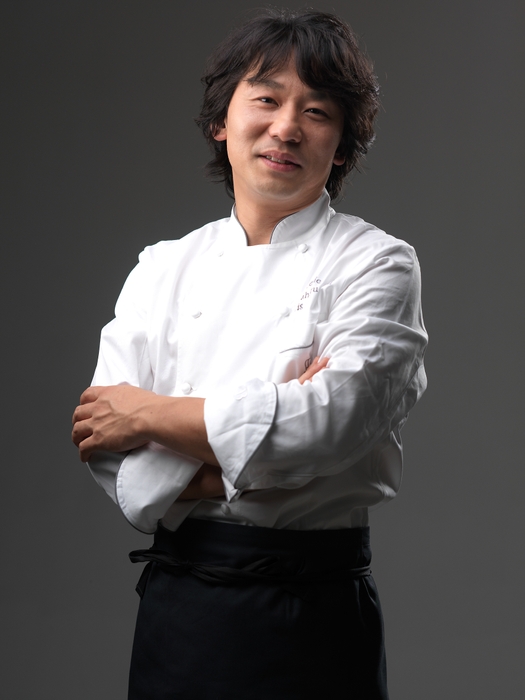 パティシエ 青木 定治 氏