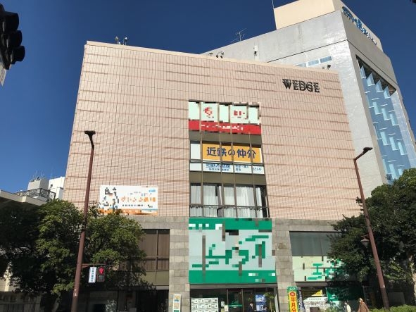 福岡天神営業所が入居するWEDGEビル(4階)