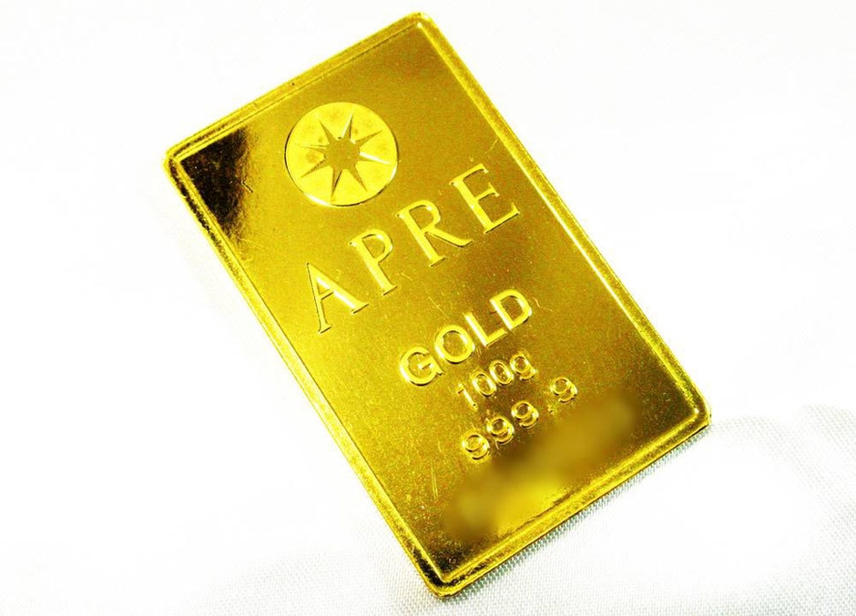 純金(999.9)100gバーへ小分け