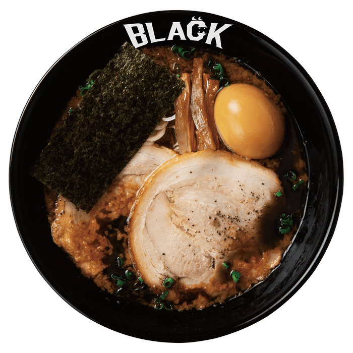 嵐げんこつらあめんBLACK肉増し 950円(税込)