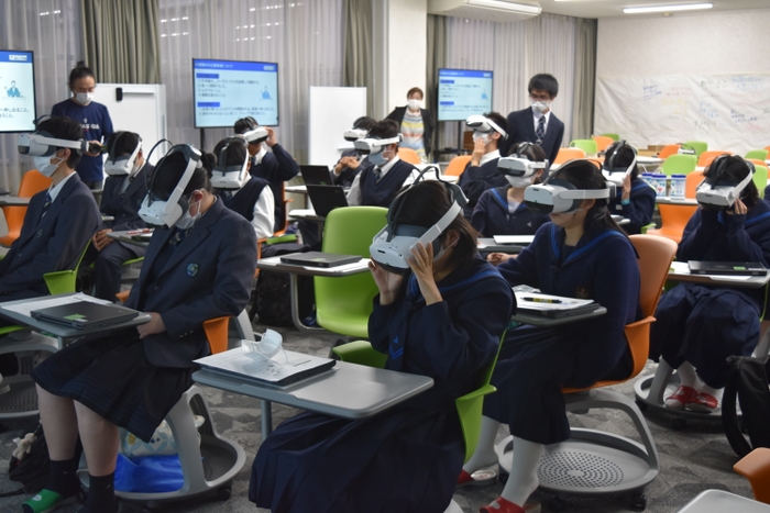 前回のVR職業体験学習会の様子