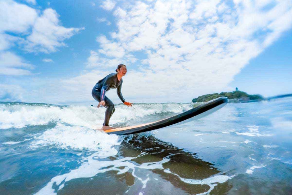 湘南の波に乗って夏を感じる