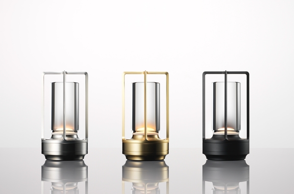 Photo : Hiroshi Iwasaki