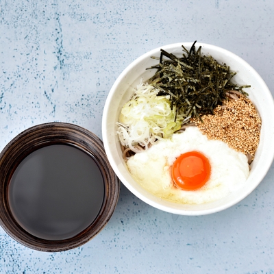 青森県産とろろと八ヶ岳卵のつけ蕎麦