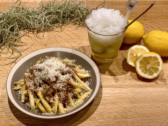 カナダで愛される国民食 「Poutine(プーティン)」が楽しめる！ 『ZiZi cafe』7月3日(金)祇園にオープン