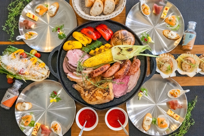 三田ポークや但馬鶏など、地元の恵みを味わうBBQメニュー